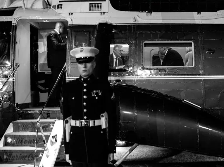 Robert O'Brien and Donal Trump talking together